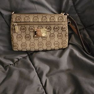 Michael Kors wristlet/clutch